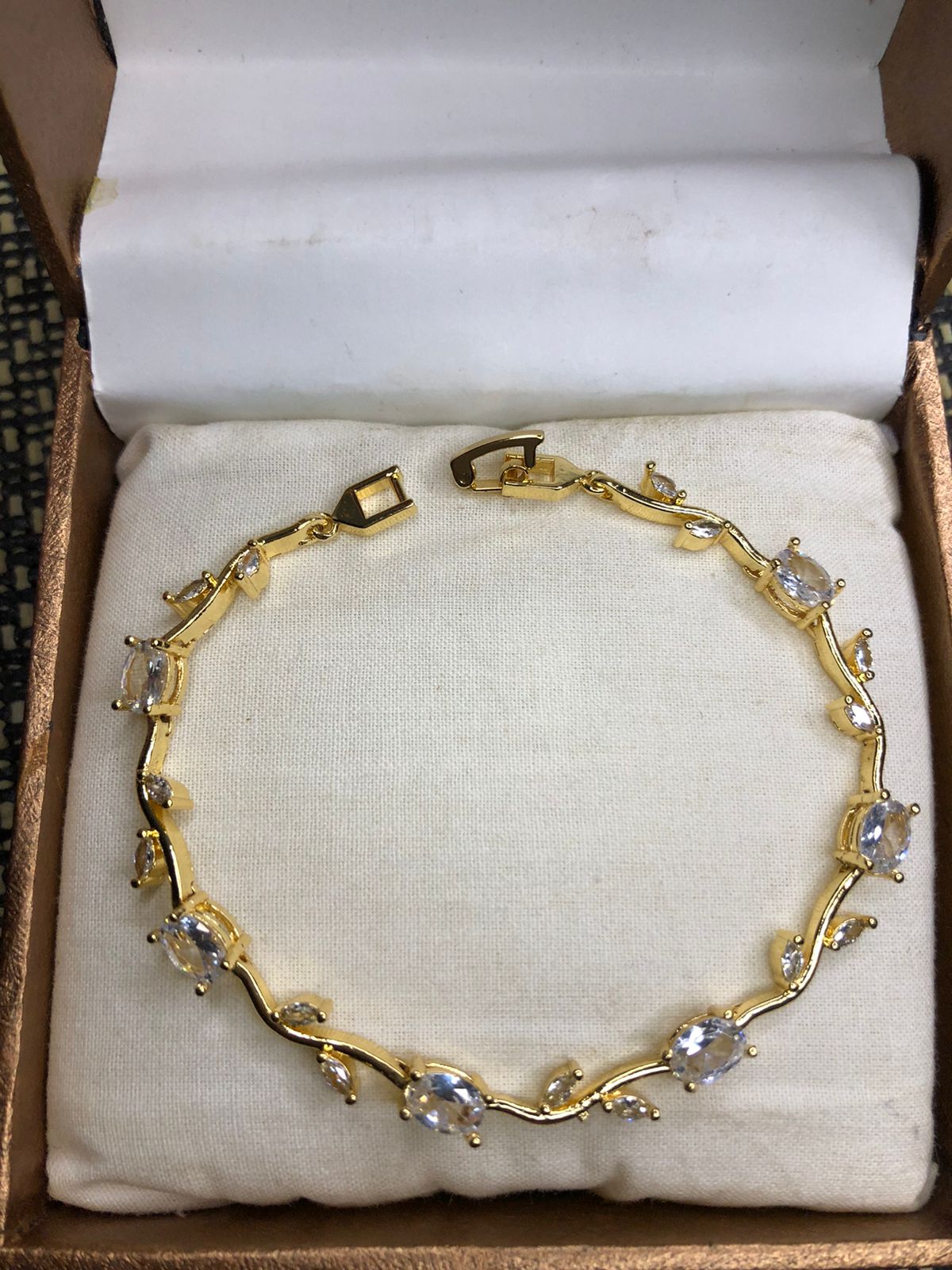 Gleaming White Tulip Bracelet